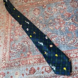 - Vintage 90s looney Tunes tie
